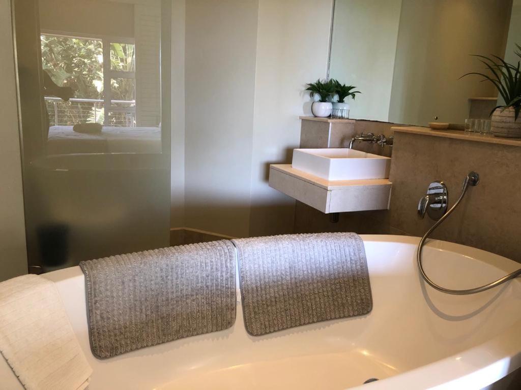 Apartment Mystique No 9 *
